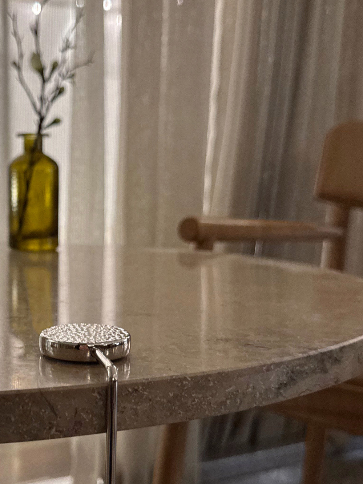 A'VERIE Bag Hook - Hammered Silver